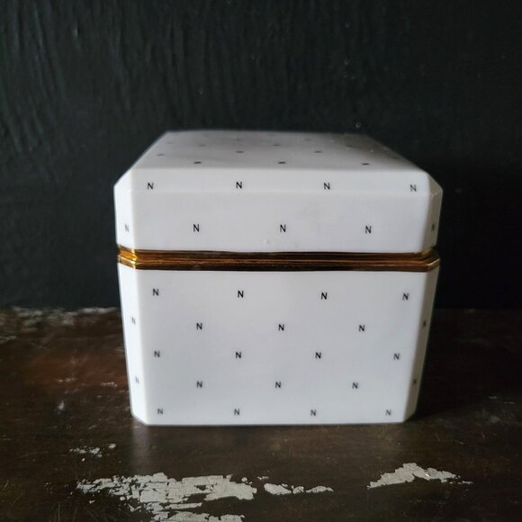 Vintage Japanese Cosmetic Norell Porcelain Powder Dresser Vanity Box, N Monogram - Picture 1 of 11